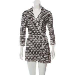 Branded romper new size 4